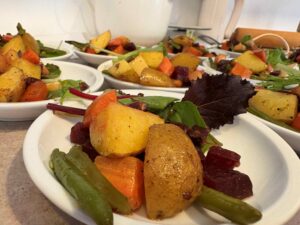 Die ersten Gerichte sind fertig. Ohne Fleisch und sehr lecker.